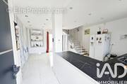 Photo 1 - Maison à CEZY
