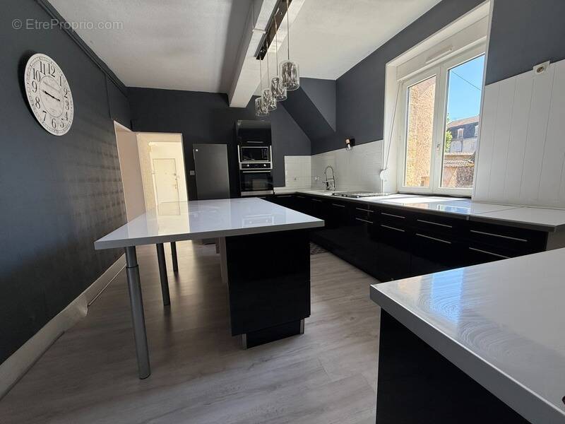 Appartement à GRAY