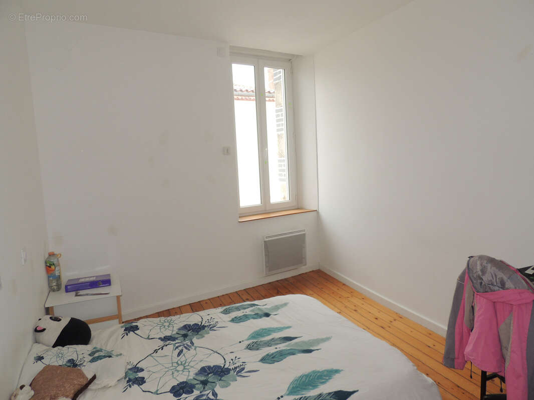 Maison à LA MERLATIERE