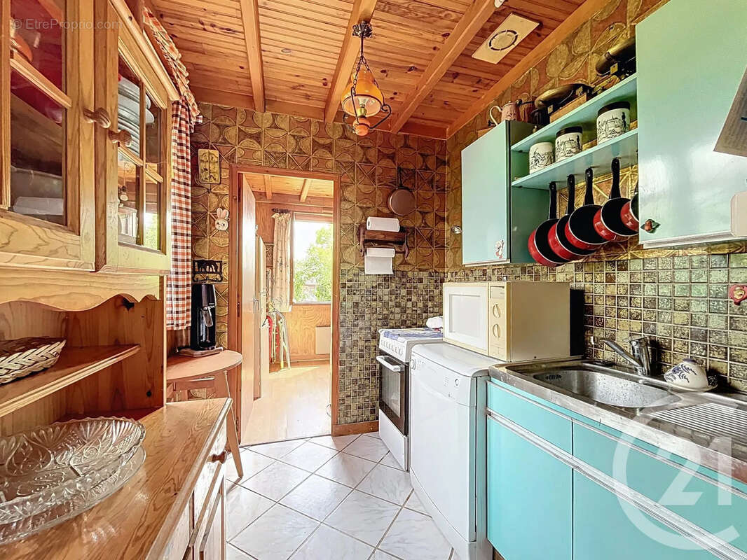 Maison à THORIGNY-SUR-OREUSE