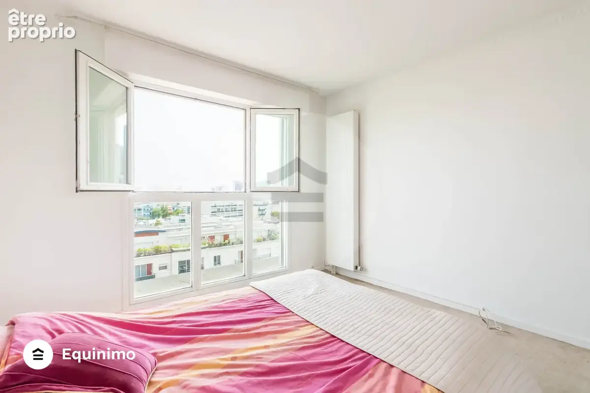 Appartement 5 pièces 4 chambres à 8 minutes à pied de La Défense, à 300m du T2 et à 800m de la gare de Courbev - photo 5