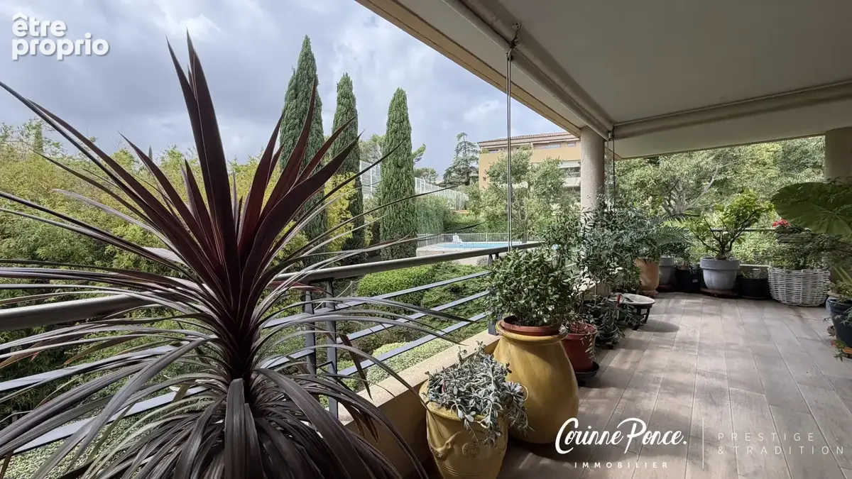 Nimes centre quartier revolution p3 75 m2 terrasse 40m2 garage , ascenseur, residence standing avec piscine pr - photo 11