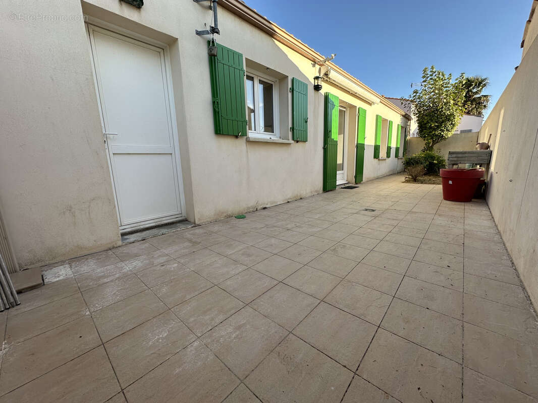 Maison à ECHILLAIS