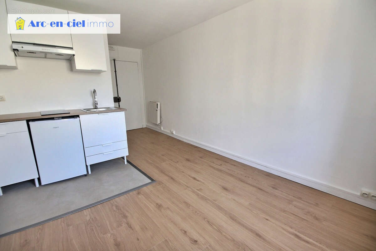 Appartement à PARIS-10E