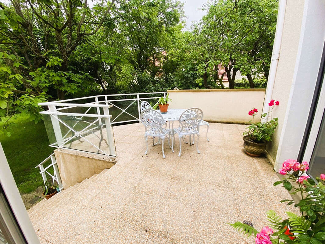 Maison à SAINT-LEU-LA-FORET