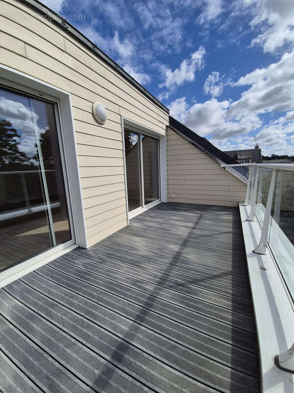 A vendre - bel appartement - centre ville de sable sur sarthe - photo 6