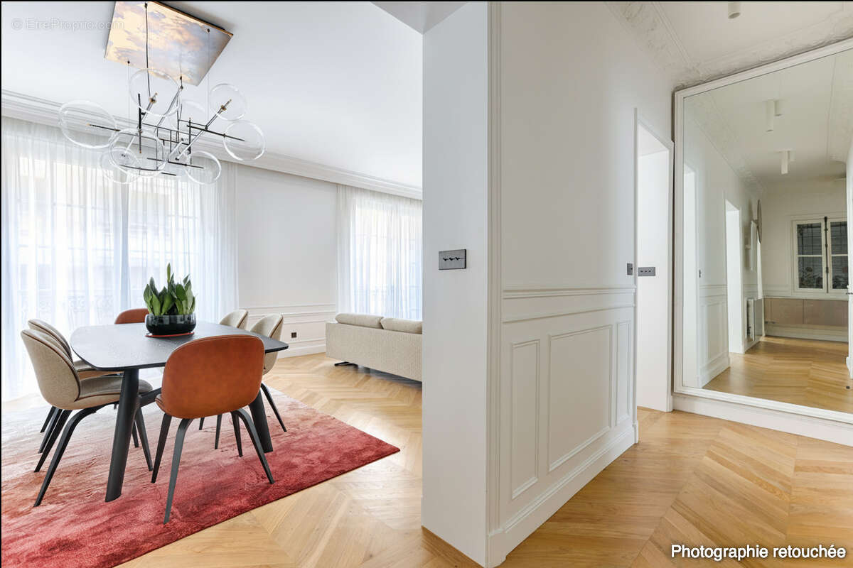 Appartement à PARIS-17E