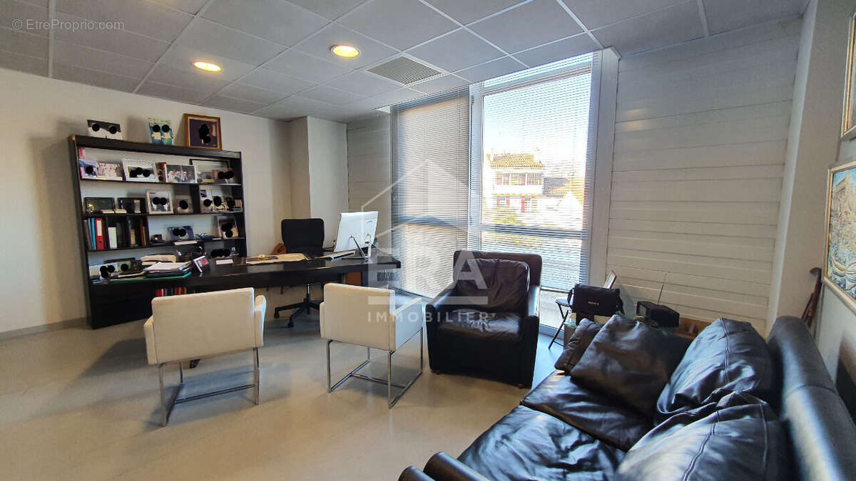 Bureaux 435m² à marseille 15e arrondissement - photo 8