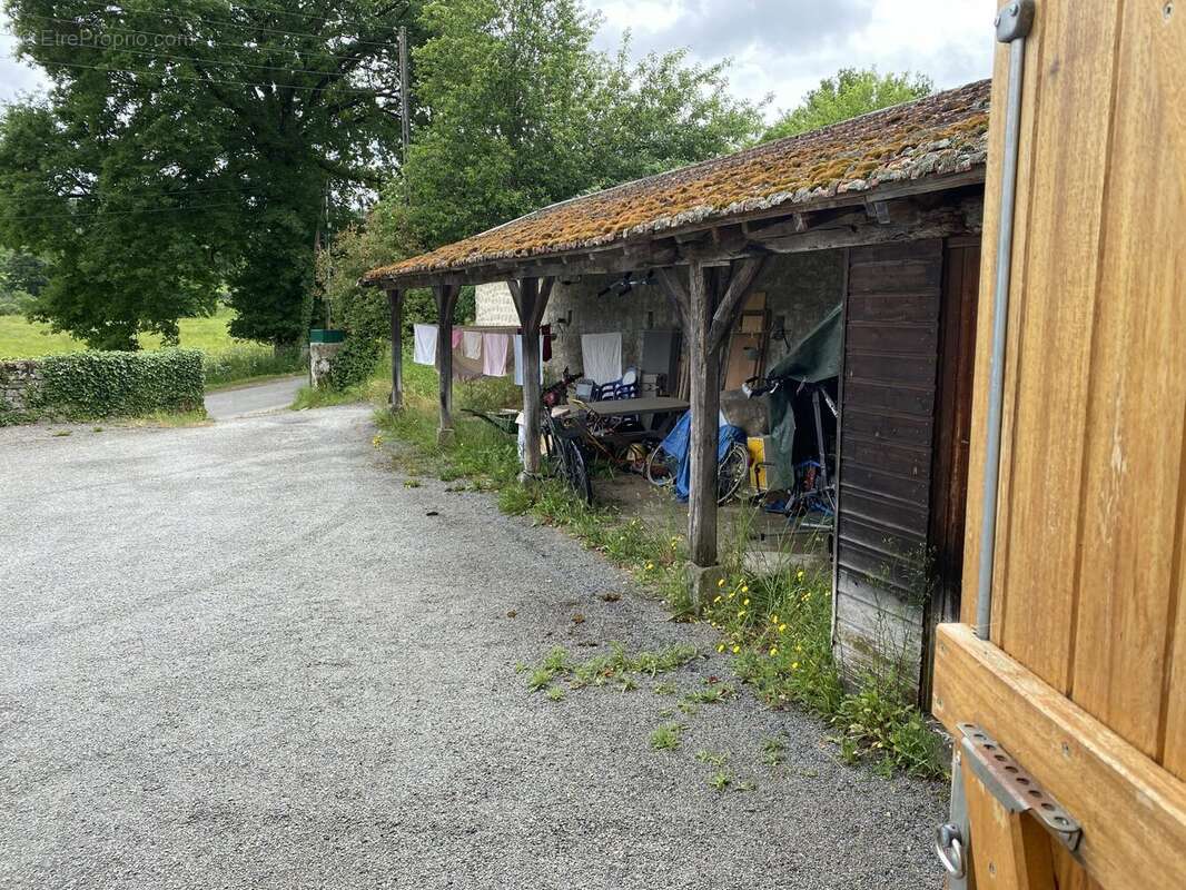 Maison 121 m² à Rempnat  - photo 7