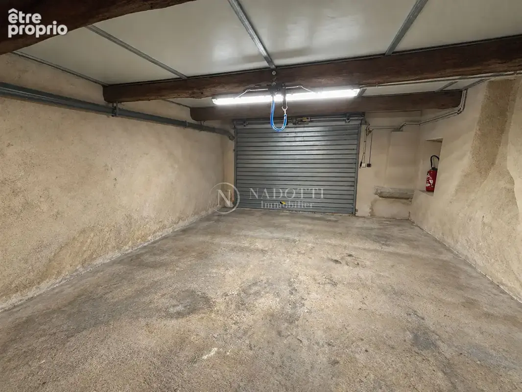A VENDRE VILLELAURE (84530) Maison de village avec terrasse, deux garages, cave, sous sol et grenier - photo 14