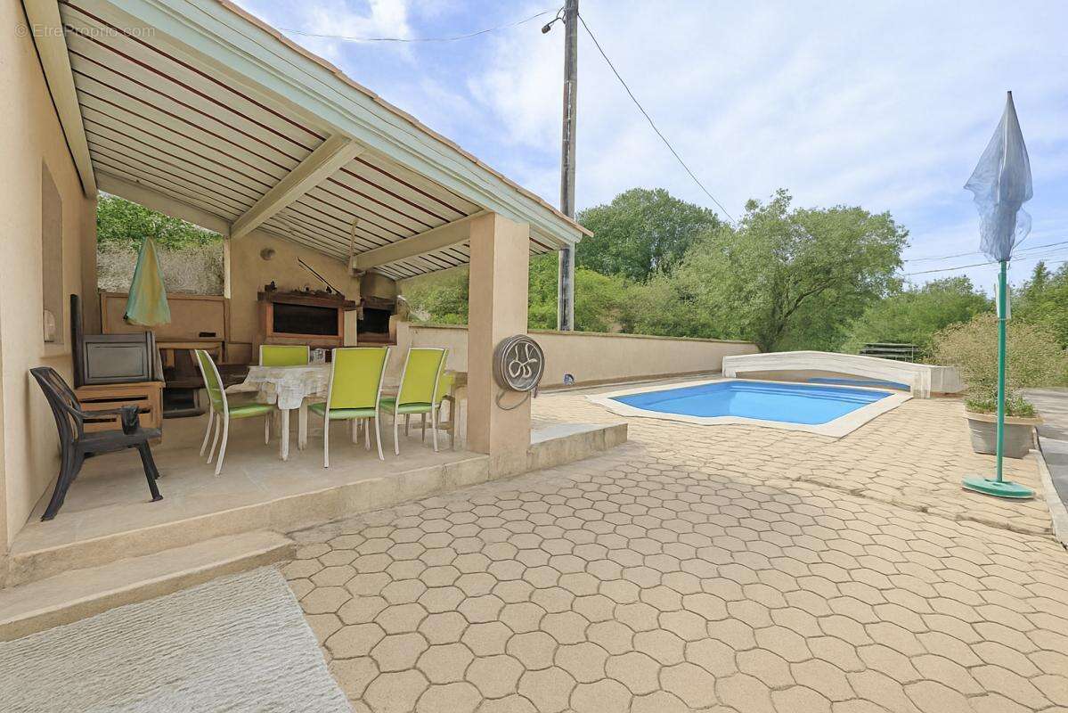 Maison à GINASSERVIS