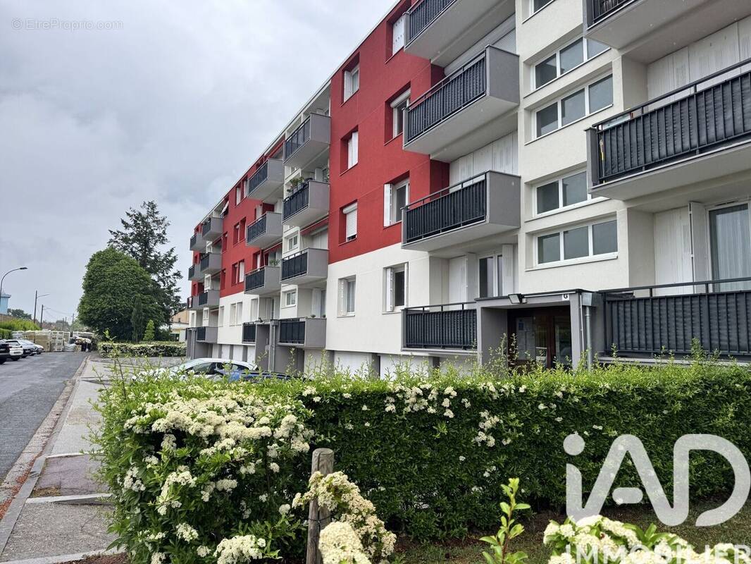 Photo 1 - Appartement à SAINTE-GENEVIEVE-DES-BOIS