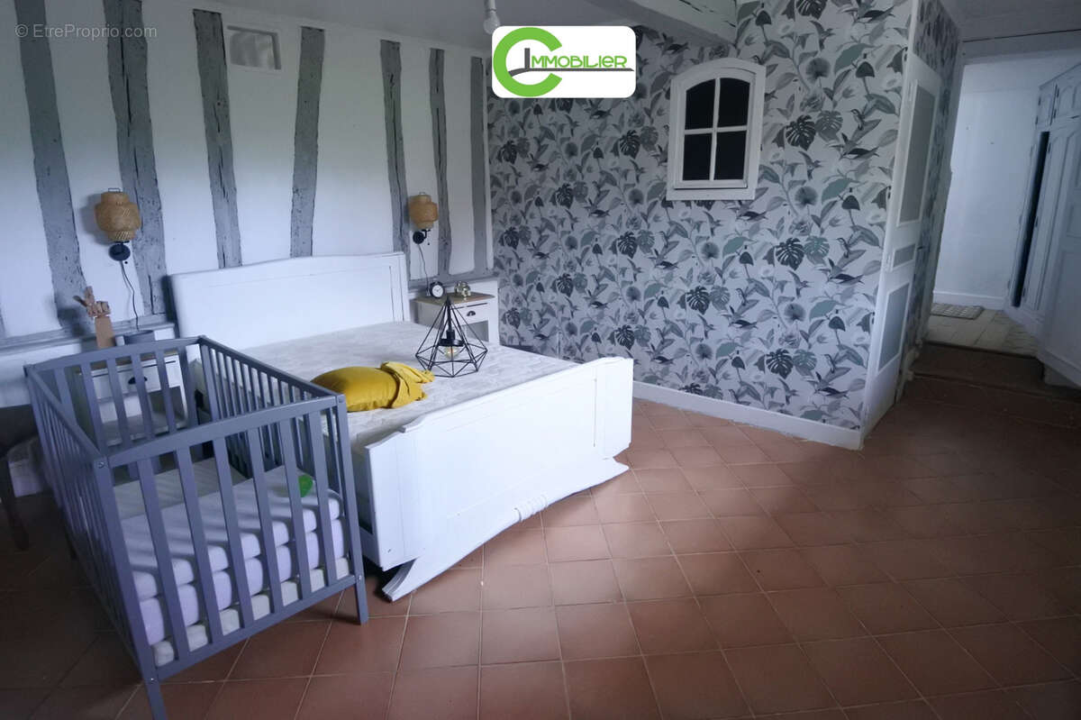 Maison à BONNETABLE