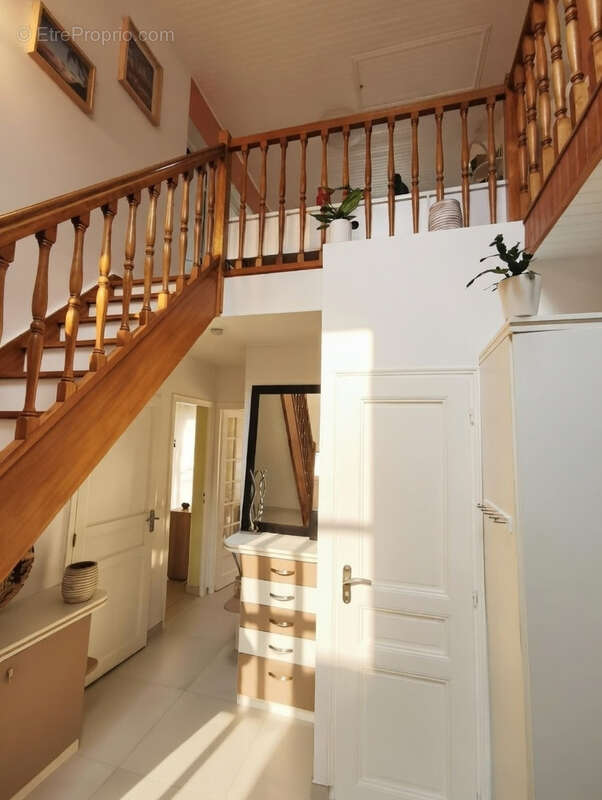 Maison à MAGNY-LES-HAMEAUX