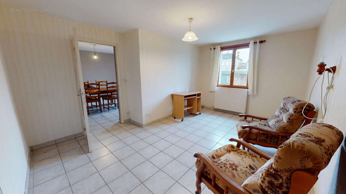 Maison à FOURCHAMBAULT