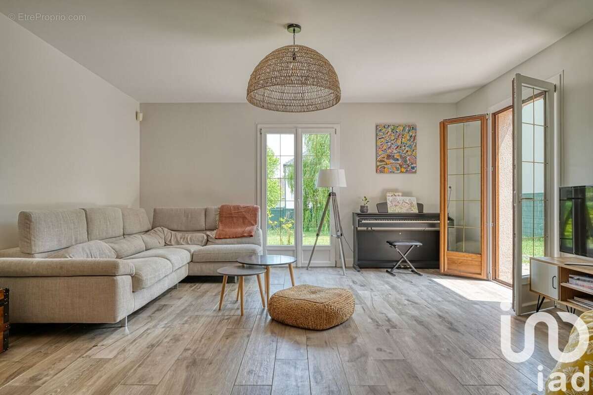 Photo 2 - Maison à LIMOURS