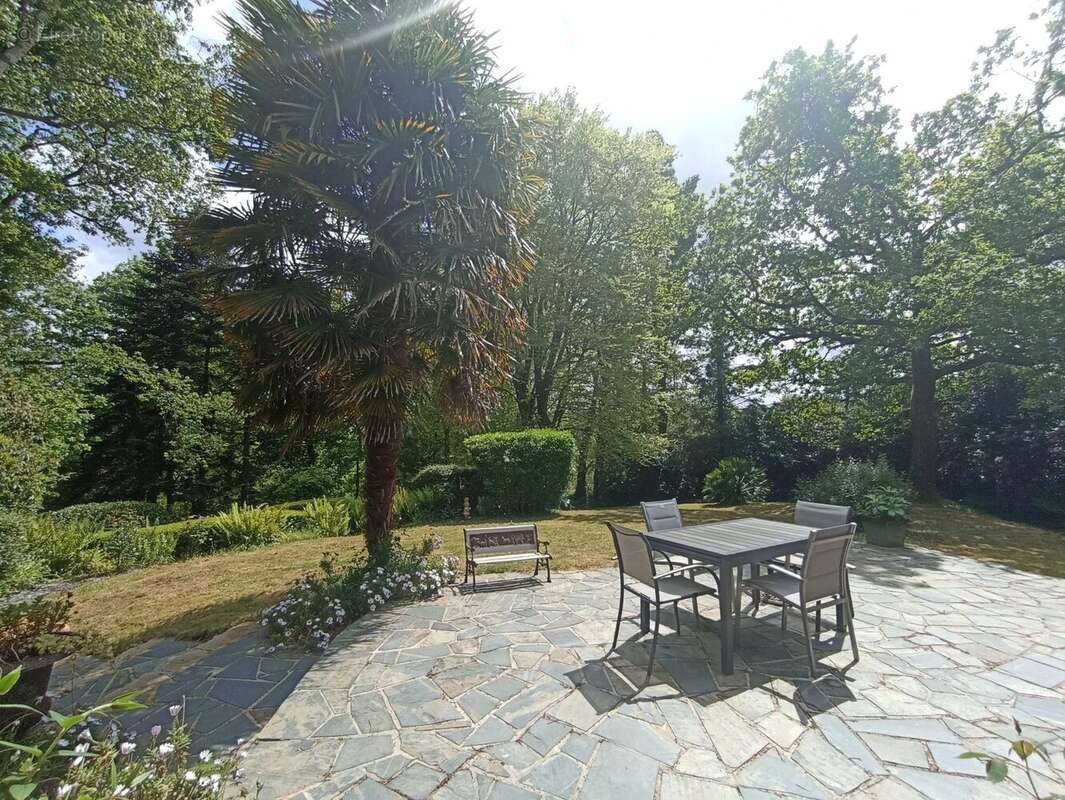 Maison 158 m² à Landivisiau  - photo 9