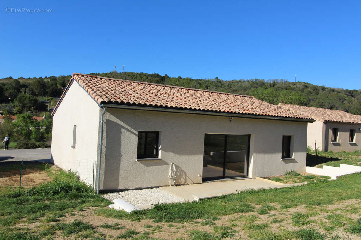 Maison à PIEUSSE