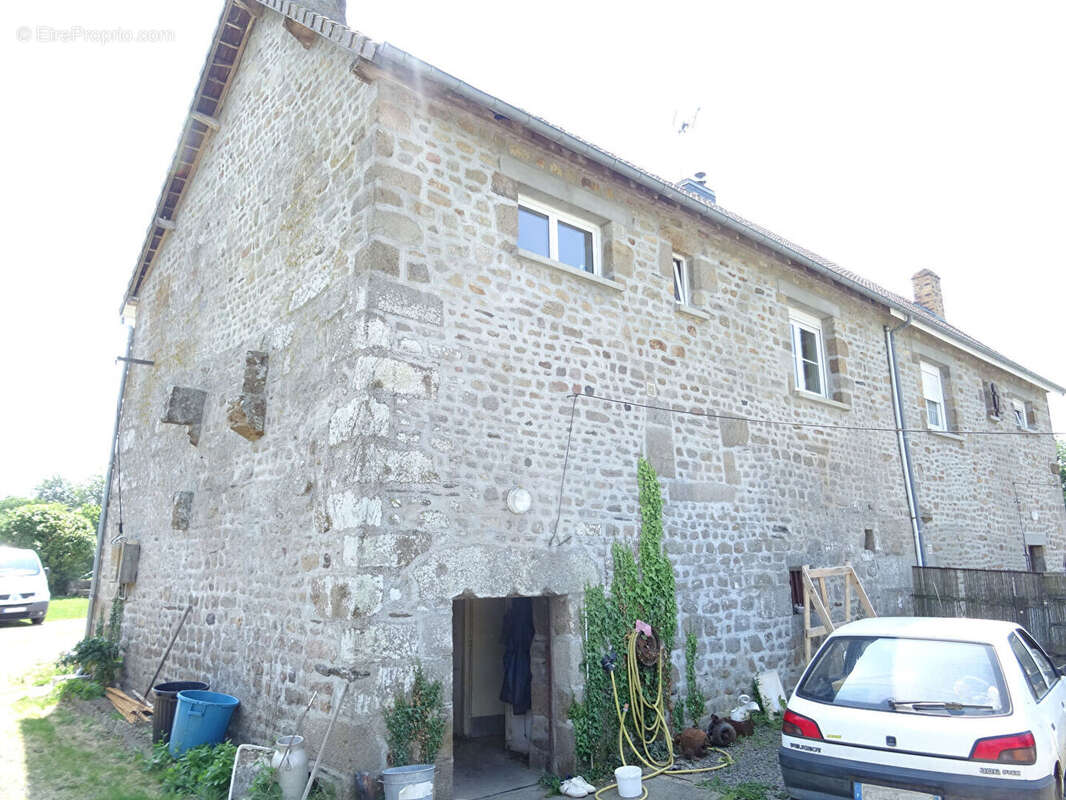 Maison à SOURDEVAL