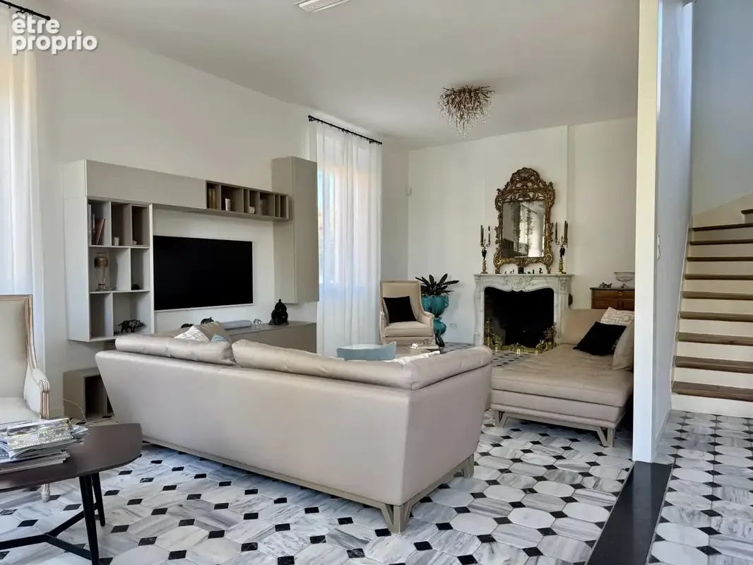 Maison 170 m² à Marseille-9e  - photo 7