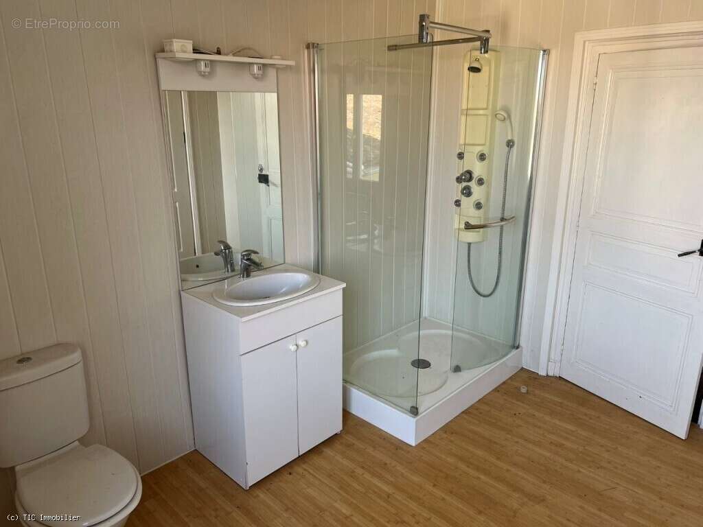 Maison à CELLEFROUIN