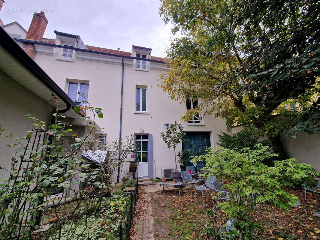 Maison à MEULAN