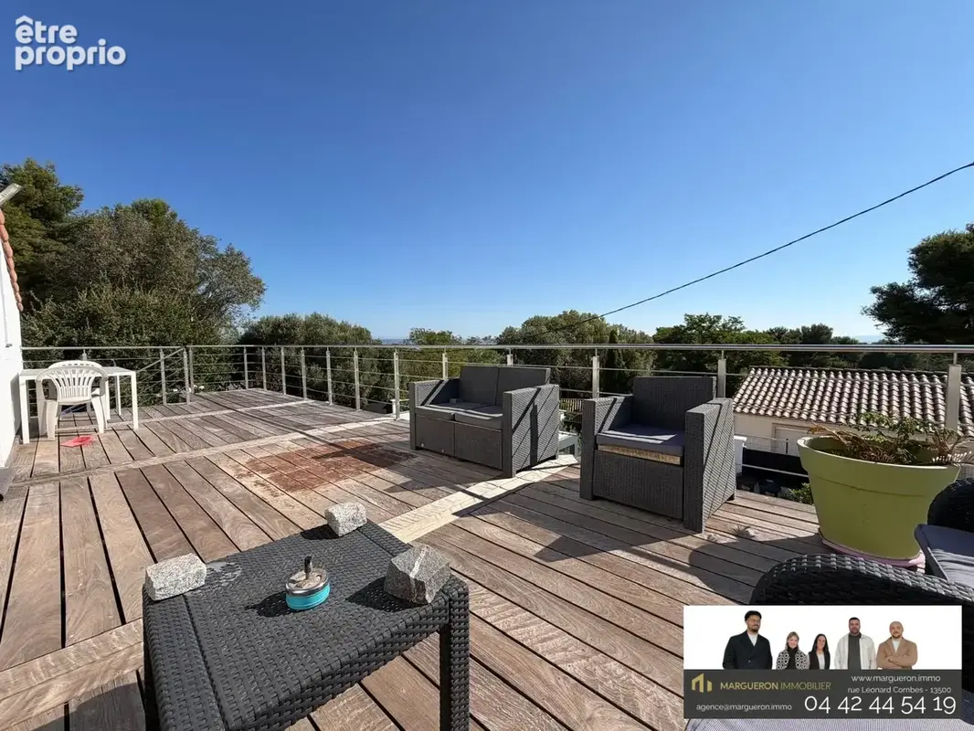 Maison 6 pièces 188 m² à vendre à Saint-Mitre-Les-Remparts (13920) - photo 7