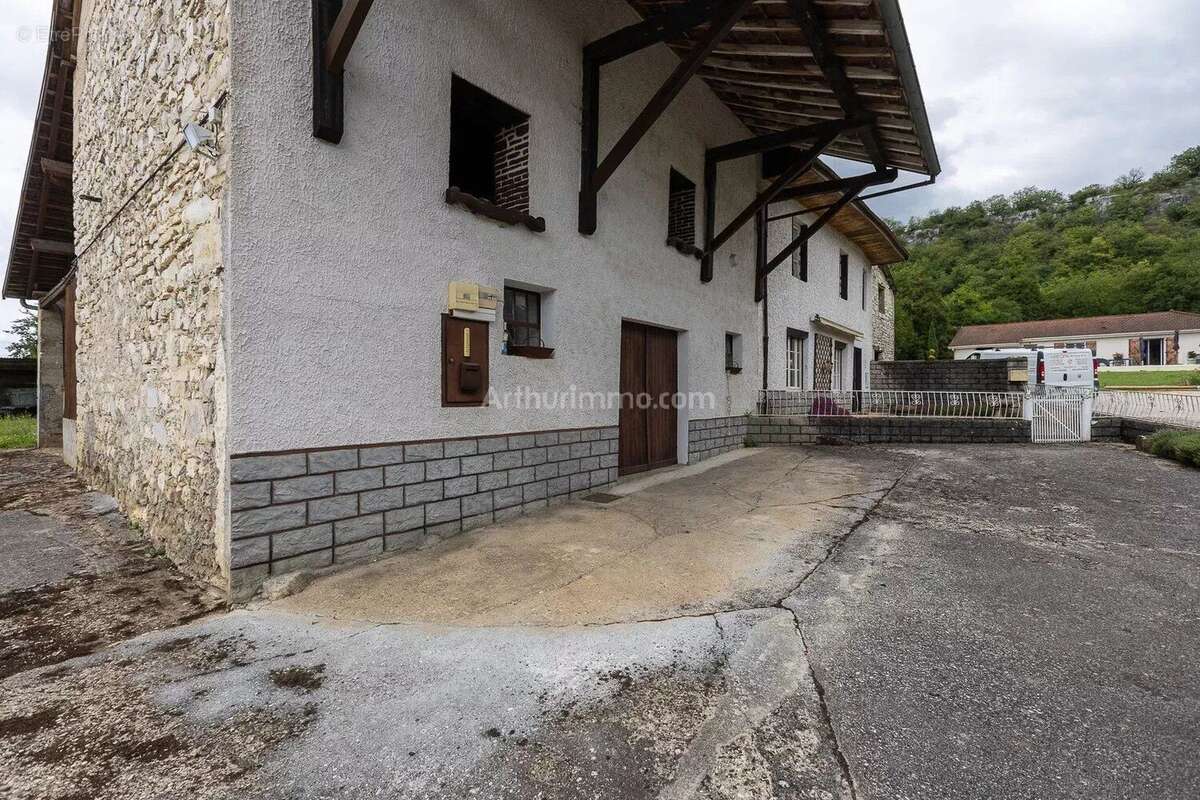 Maison à BRIORD