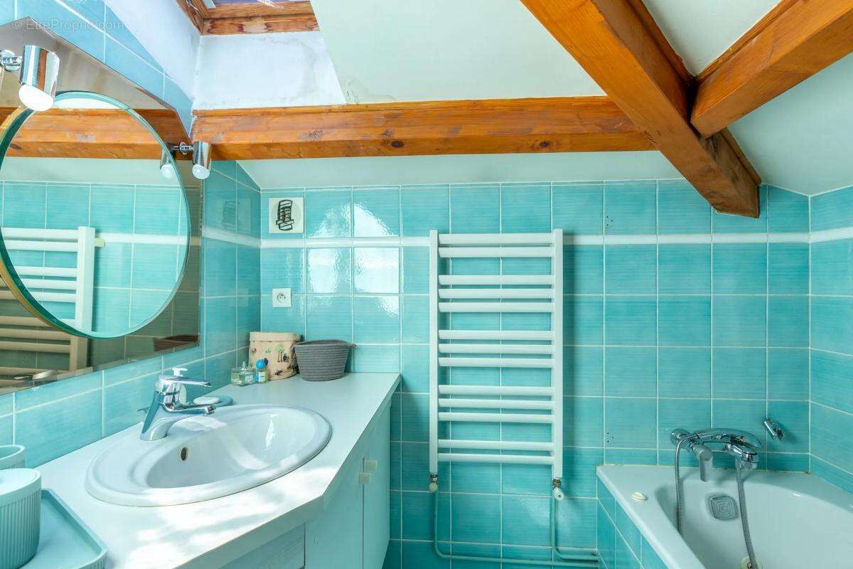 Appartement à TASSIN-LA-DEMI-LUNE