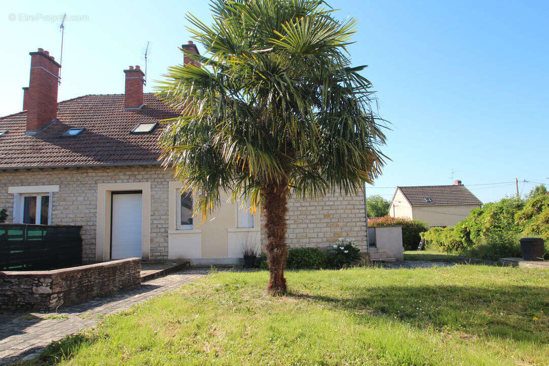 Maison à IMPHY