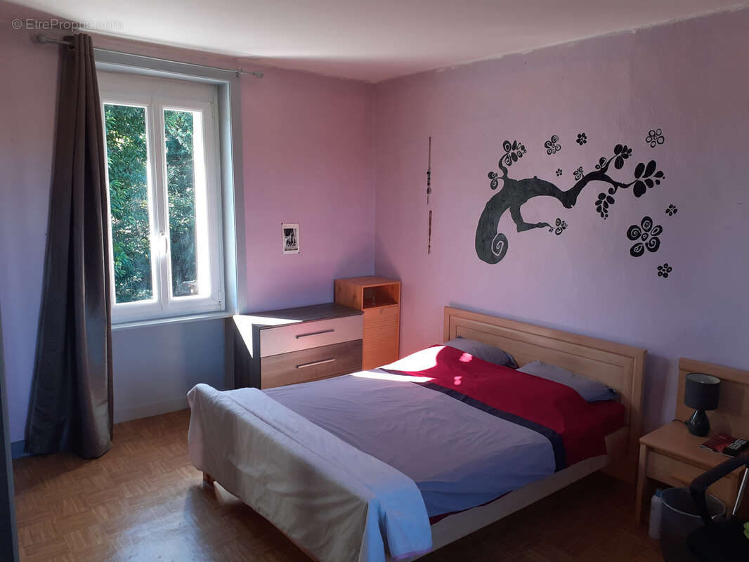 Maison à LADIGNAC-LE-LONG