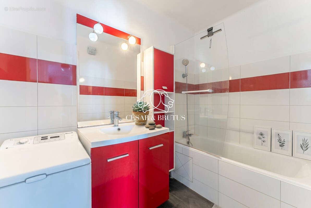 Appartement à LYON-8E