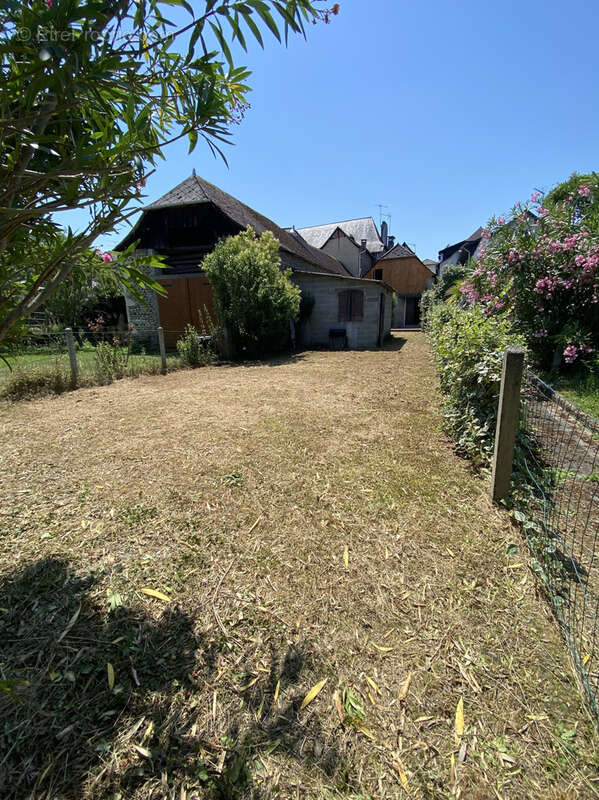 Maison à MONEIN