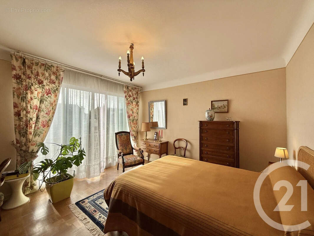 Appartement à MOULINS