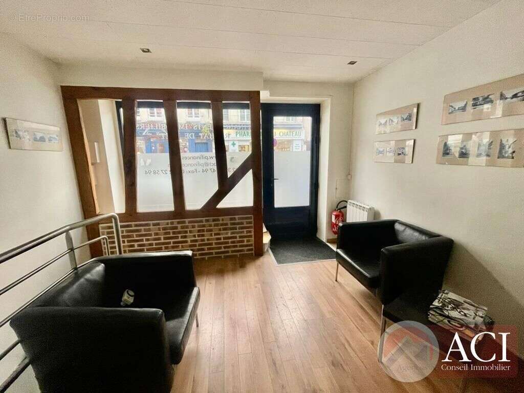 54583918c.jpg - Commerce à GISORS