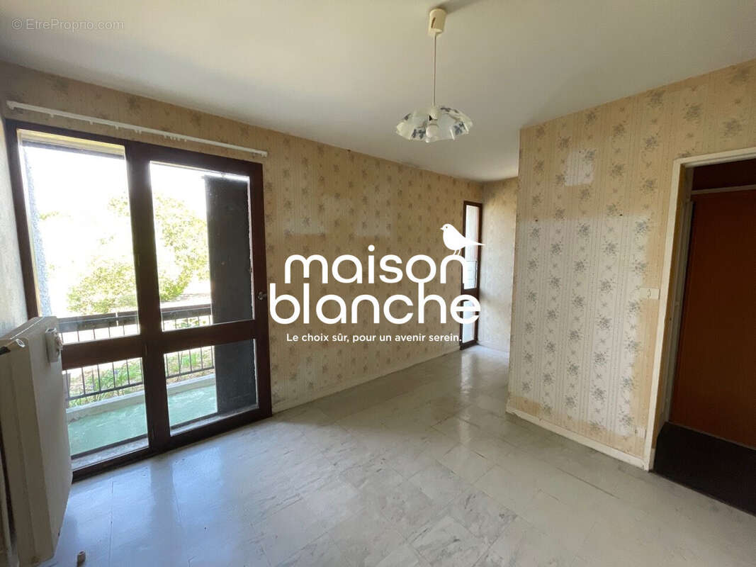 Maison à VAYRES