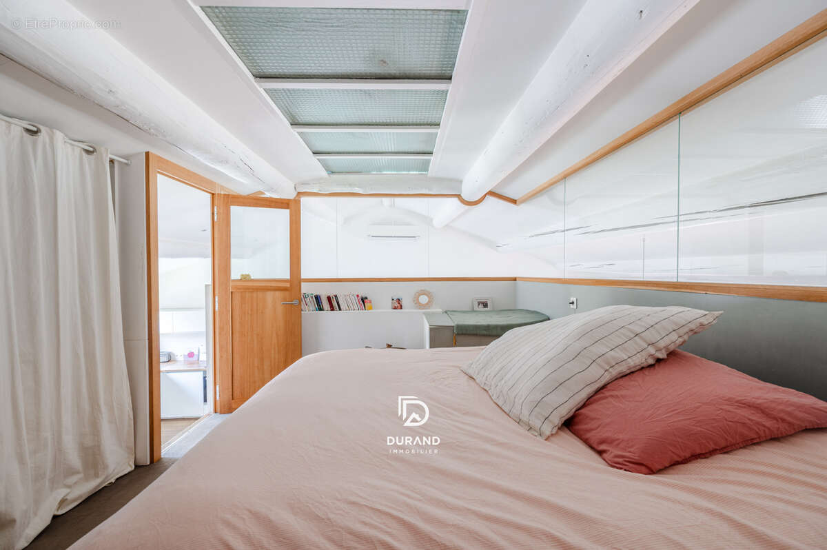 Appartement à MARSEILLE-6E