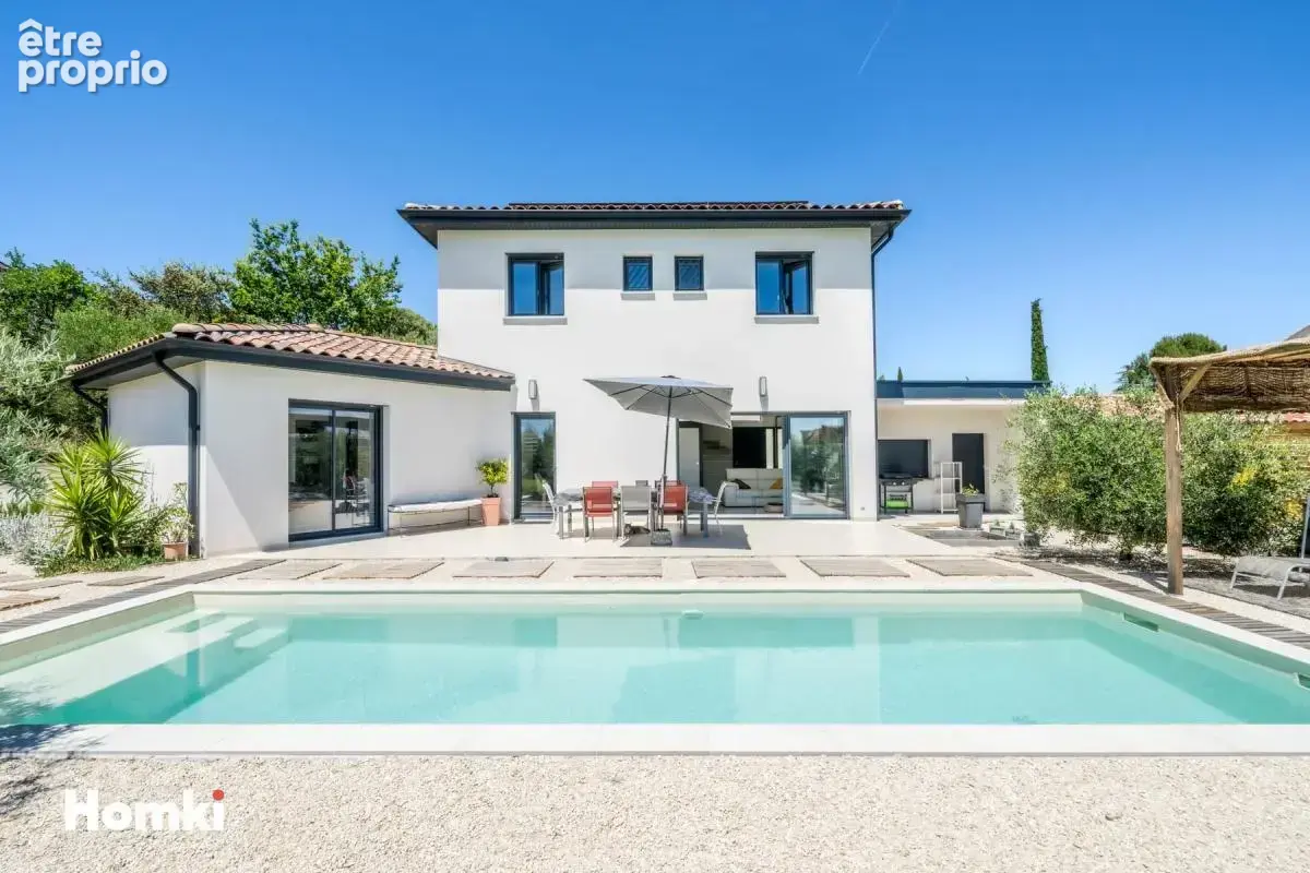 Maison/Villa T5 de 120 m² à Bourg-Saint-Andéol 07700 - photo 1