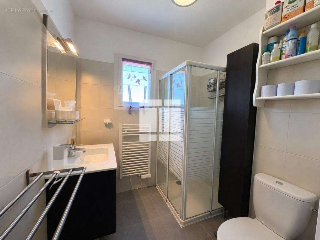 Appartement T2 à vendre avec terrasse, local privatif et place de parking - photo 8