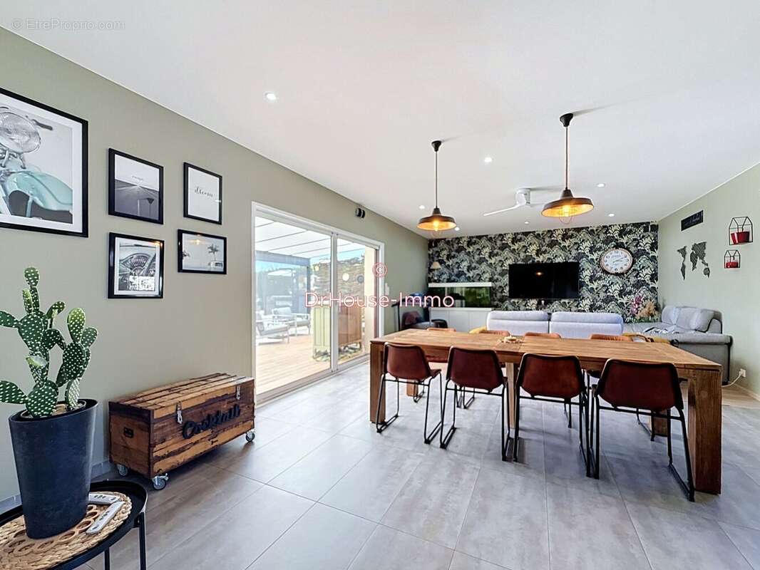 Maison 141 m² à Montpon-Menesterol  - photo 4