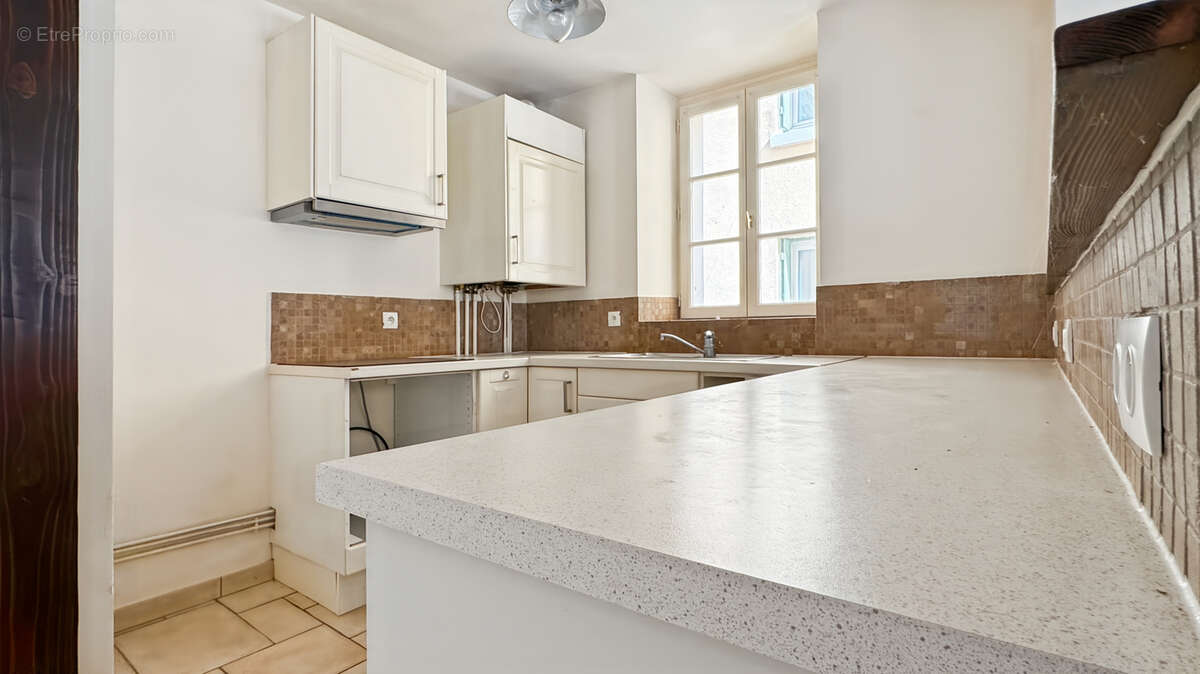 Maison à SAINT-NOM-LA-BRETECHE