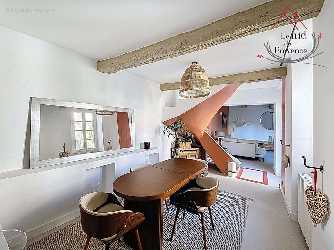 Maison de ville au coeur du village - photo 5