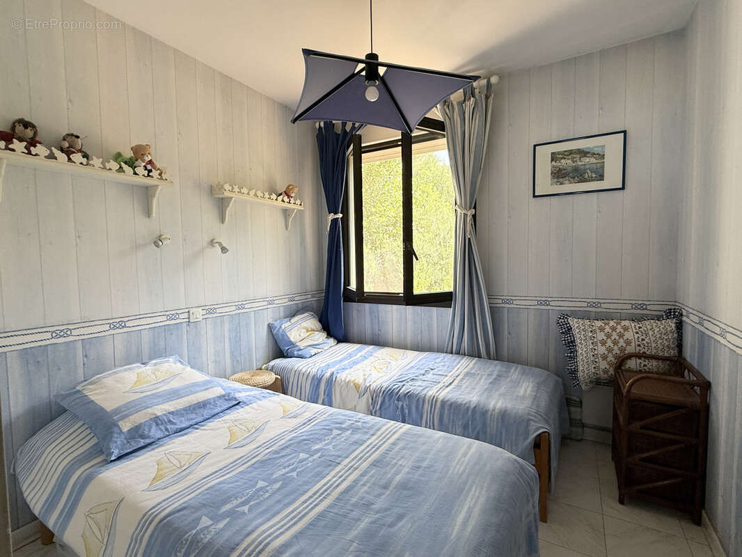 Appartement à SIX-FOURS-LES-PLAGES