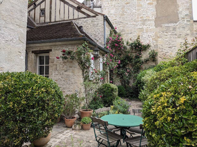 Maison à SENLIS