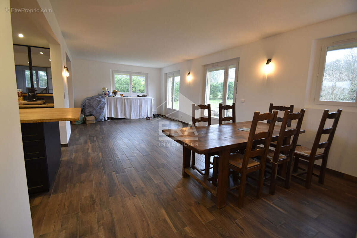 Maison à LE TREMBLAY-SUR-MAULDRE