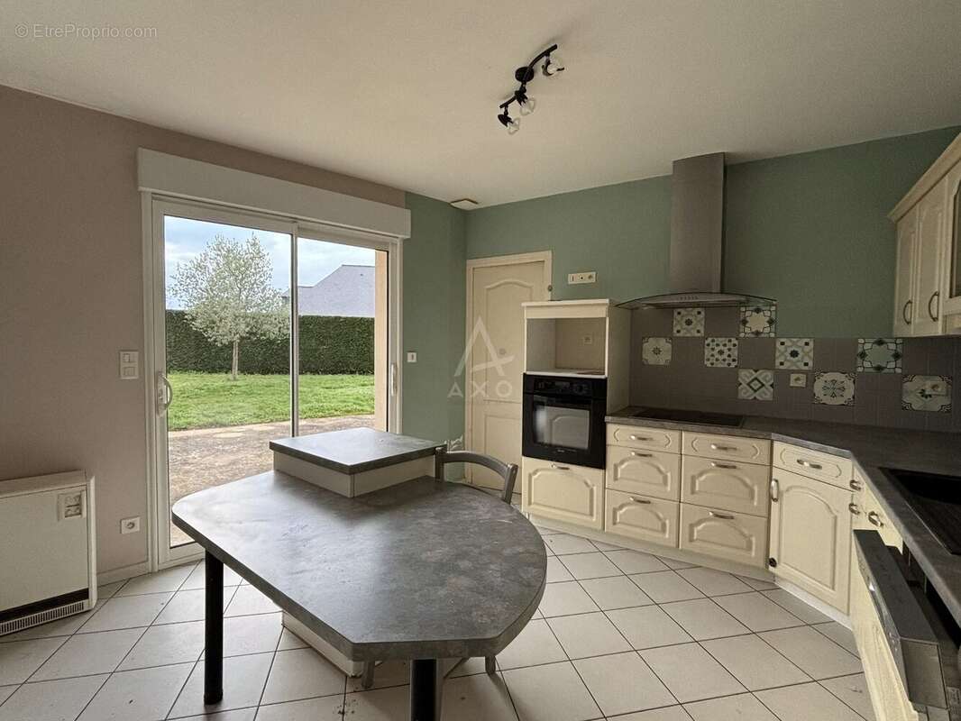 Maison à LOIGNE-SUR-MAYENNE