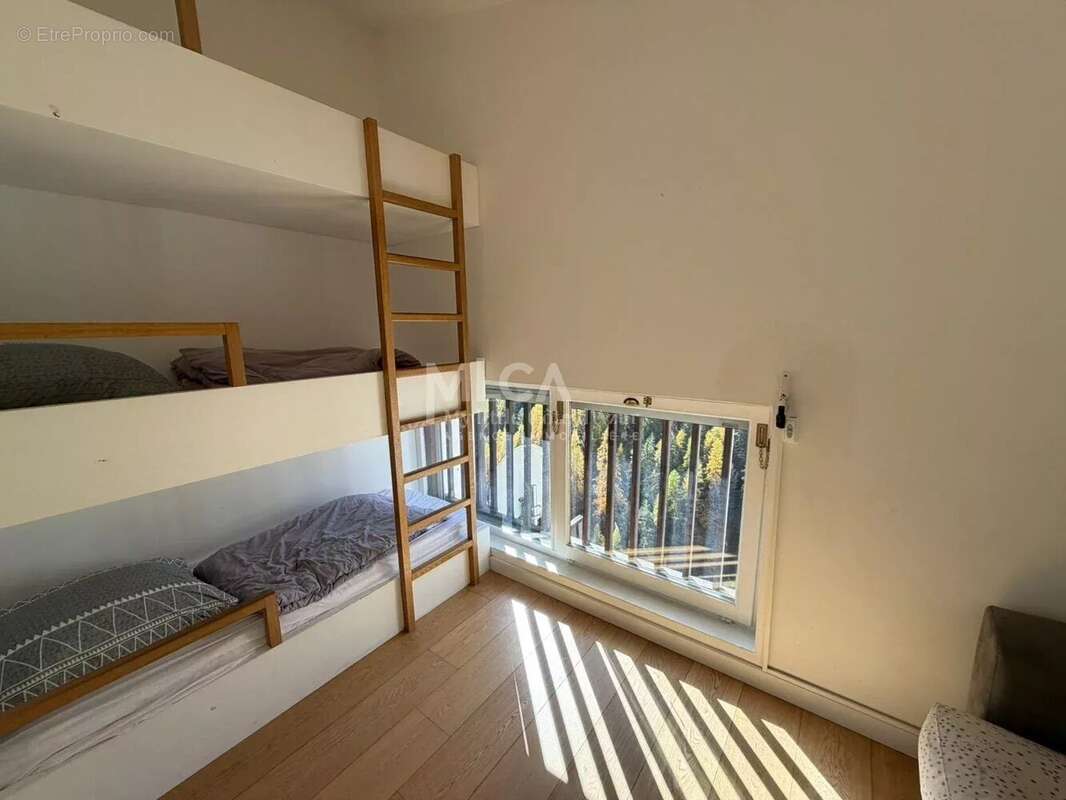 Appartement à SAINT-ETIENNE-DE-TINEE