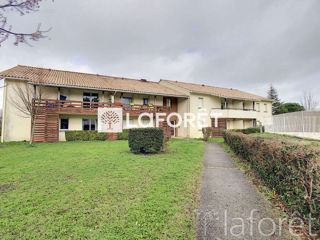 Appartement rez de chaussée Blaye proche toutes commodités - photo 5