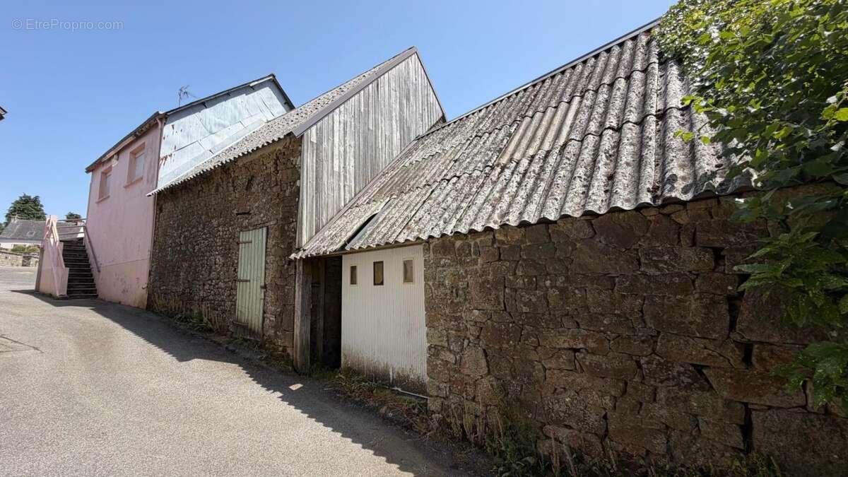 Maison de bourg avec rapport locatif - photo 6