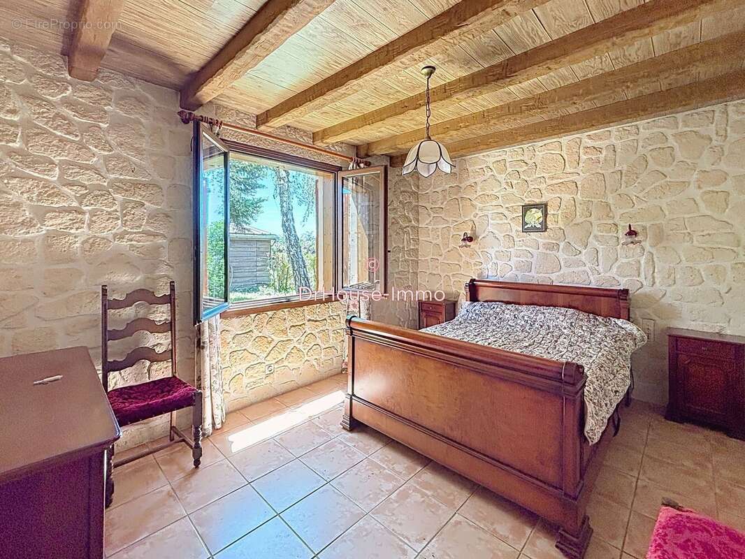 Maison à MONTAYRAL